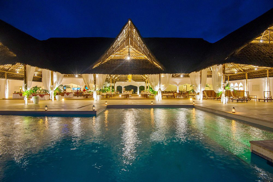Grupni Polazak 01/2027 Zanzibar Konokono 5*& Safari Tanzania